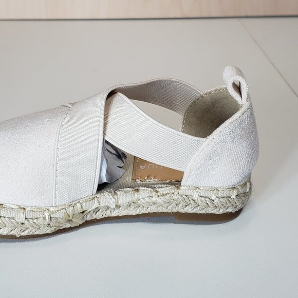 Mini Moda Toddler Lightweight Round Toe Slip on Suede Espadrille Shoes - Beige - - Picture 3 of 6